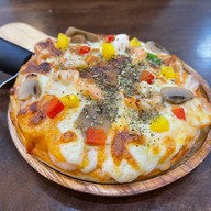 เมนูของร้าน Alina pizza and halal food 1 Alina pizza and halal food 1