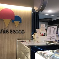 Janie Scoop นิมมาน