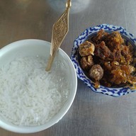 ข้าวแช่แม่นิด