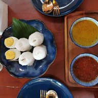 Song Pé La Café & Restaurant : สองเพ-ลา
