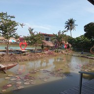 บรรยากาศ Cafe'on Earth &my Heart Resort