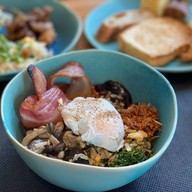 Tree House Sala Samui Chaweng