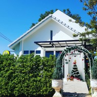 บรรยากาศ Petits Fours Cafe &  Studio เปอติฟูร์ คาเฟ่ แอนด์ สตูดิโอ เชียงใหม่