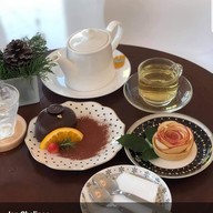 เมนูของร้าน Petits Fours Cafe &  Studio เปอติฟูร์ คาเฟ่ แอนด์ สตูดิโอ เชียงใหม่