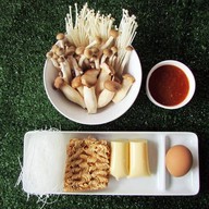 หนมรังต้อแม่เฒ่า สูตรแป้งโบราณ (ขนมรังผึ้ง) - เกาะสมุย สุราษฎร์ธานี เซเว่นฯ ตลาดเก่าละไม ครัวนานา