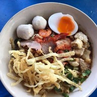 ก๋วยเตี๋ยวเจ้เรียม ติดวัดบางลี่