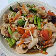 เมนูของร้าน เสี่ยอชิส้มตำนัว ตลาดนัดทุ่งปอ
