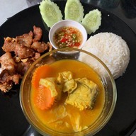 AVENUE Cafe' & Restaurant