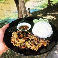 AVENUE Cafe' & Restaurant