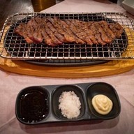 เมนูของร้าน Kanpai Kanpai (คัมไปคัมไป), เซียนหมึกย่าง และอาหารญี่ปุ่น แยกอโศก ก่อนถึงซอยสุขุมวิท 23 (ติดปั๊มเชลล์)