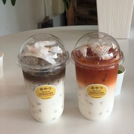 Oyatsu CheesesCake โอยะสึ ชีสเค้ก สาขา1 ปั้มเชลล์กม.10 และ สาขา2 เซ็นทรัลระยอง ชั้น1