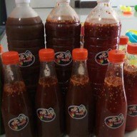 ผู้ชายขายยำ หมู่บ้าน สินธนาโฮมเพลค