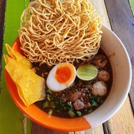 ก๋วยเตี๋ยวเรือเลอรส สาขาจรัญสนิทวงศ์ 13