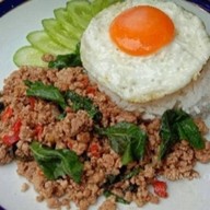 ไก่อบน้องไตเติ้ล ถนนเพชรมาตุคลา