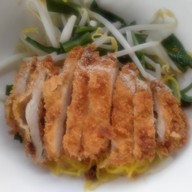 เมนูของร้าน ก๋วยเตี๋ยว  อาหารตามสั่ง นางยักษ์