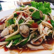 ร้านแซ่บละเบ๋อ ราชบุรี