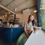 บรรยากาศ In dribs 'n drabs slowbar