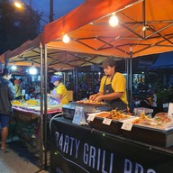 ร้านหม่าล่าพ่นไฟ สถานีรถไฟตรัง