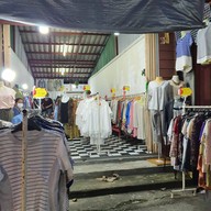 ร้านหม่าล่าพ่นไฟ สถานีรถไฟตรัง