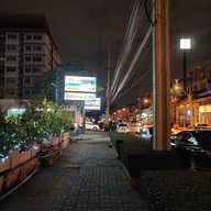 หน้าร้าน ทาวน์อินทาวน์ซีฟู้ด ทาวน์อินทาวน์