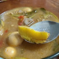 ลาบเป็ดริมชล