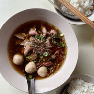 ก๋วยเตี๋ยวเนื้อนครใน