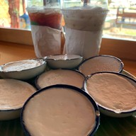 ตา-ยาย ชมทุ่ง