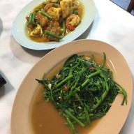 ข้าวต้มปลา หัวปลาหม้อไฟมหาลาภ
