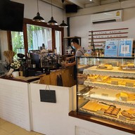 Little World Cafe & Cake