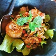 เมนูของร้าน Three Monkeys Restaurant วิชิต