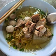 เมนูของร้าน ทรงกิจลูกชิ้นเนื้อวัว