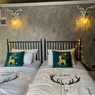 Dome La Deer