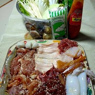 เจ๊บูณสุกี้หมูกระทะ & ข้าวหมูแดง หมูกรอบ