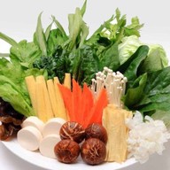 สุกี้ มิ๊กบอล กาดของกิ๋น ณ เชียงใหม่