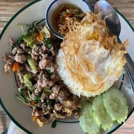 Bloom Cafe And Hostel Lipe