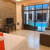 Baan Noppadol HuaHin Loft Resort