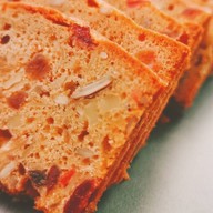 บ้านขนมมงคล