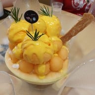 เมนูของร้าน A Little Sweet, Dessert Cafe เขารัง
