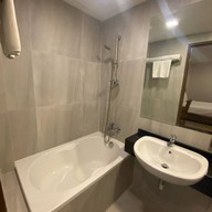 B2 Amata Nakorn Premier Hotel