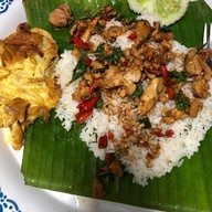 🔥กระเพราเนื้อโคขุนไข่ข้นเยิ้มๆ ฮาลาล 📣อร่อยอันดับหนึ่ง ✅อันวากระเพราเนื้อโคขุน