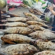 ร้านปลาเผาลุงต่อ สาขาถนนพระราม 4