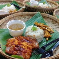 ติดยำ By ยำนางฟ้า ตลาดกรีนเดย์ไนท์ ตลาดกรีนเดย์ไนท์