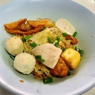 เมนูของร้าน วโรชา (เต็ง) ก๋วยเตี๋ยวลูกชิ้นปลา