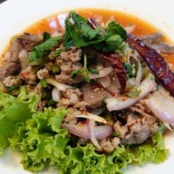 ไก่ย่างคุณหมอ ครัวเมจิกเฟิน แบริ่ง