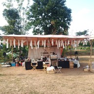 หน้าร้าน nowhere coffee camp