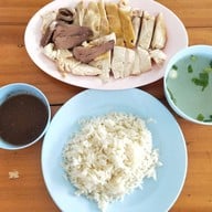 ร้านข้าวมันไก่อ้วนโอชา สาขา 2