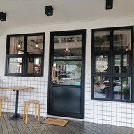 หน้าร้าน The Circle Coffee Boutique
