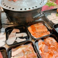 ปาร์ตี้ บุฟเฟ่ต์ BBQ Korea