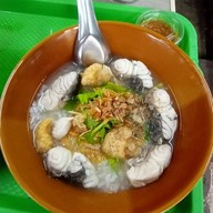 ร้านกาแฟลูกปลาโบราณ พุนพิน