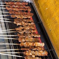 ข้าวหมูทอดกระเทียมพริกโดด